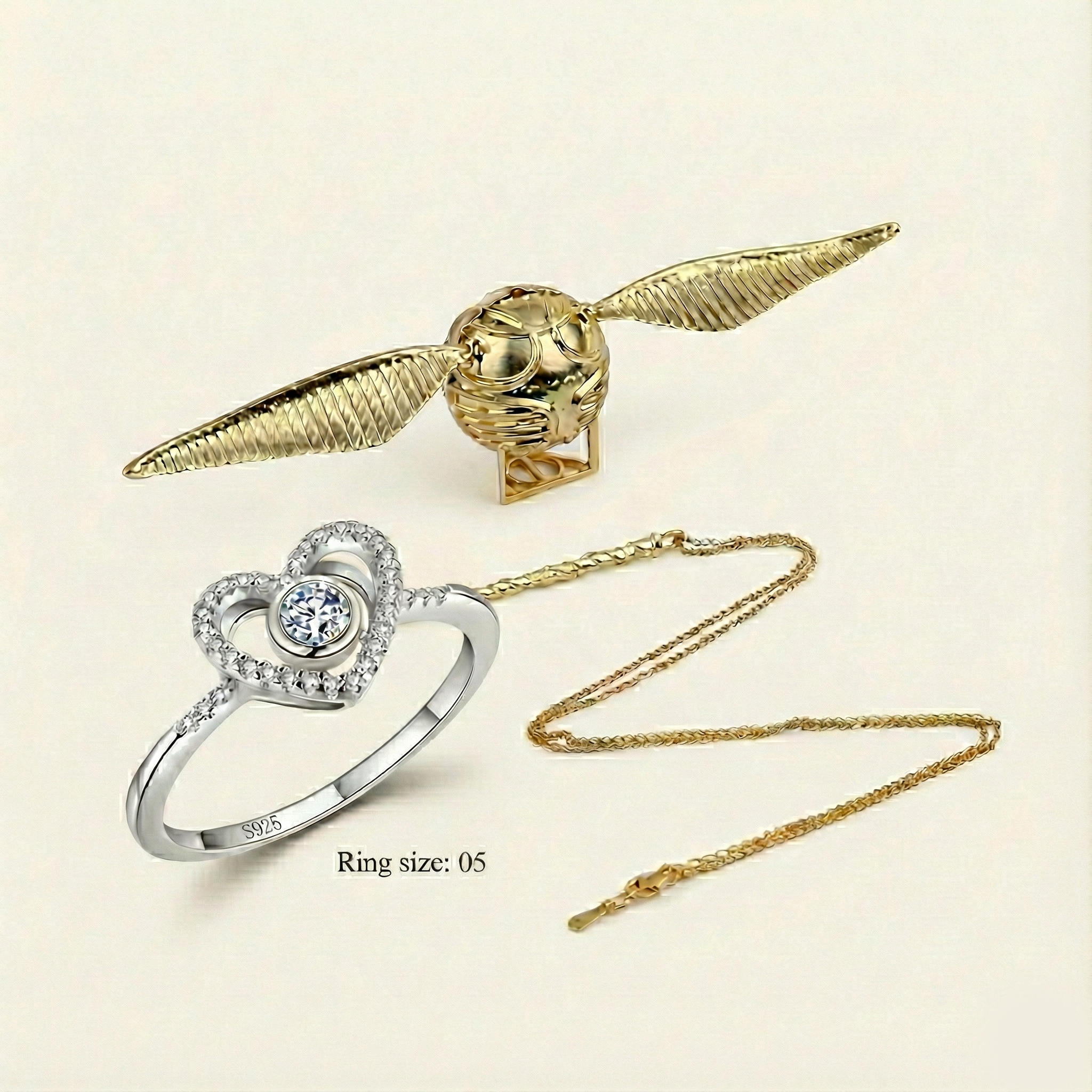 Rotating Wing Jewelry Box – Elegant Ring